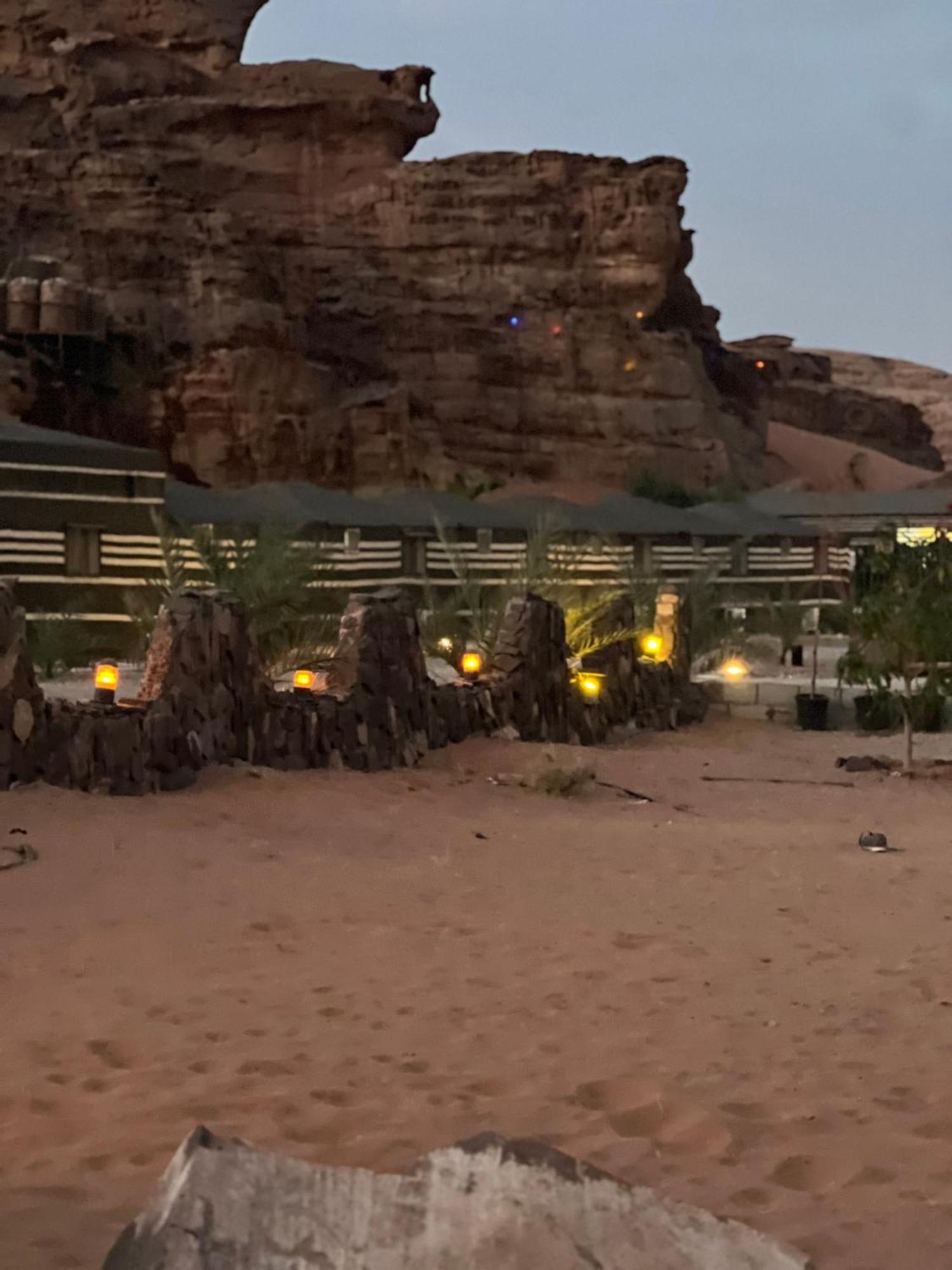 וואדי רם Revan Rum Luxury Camp מראה חיצוני תמונה