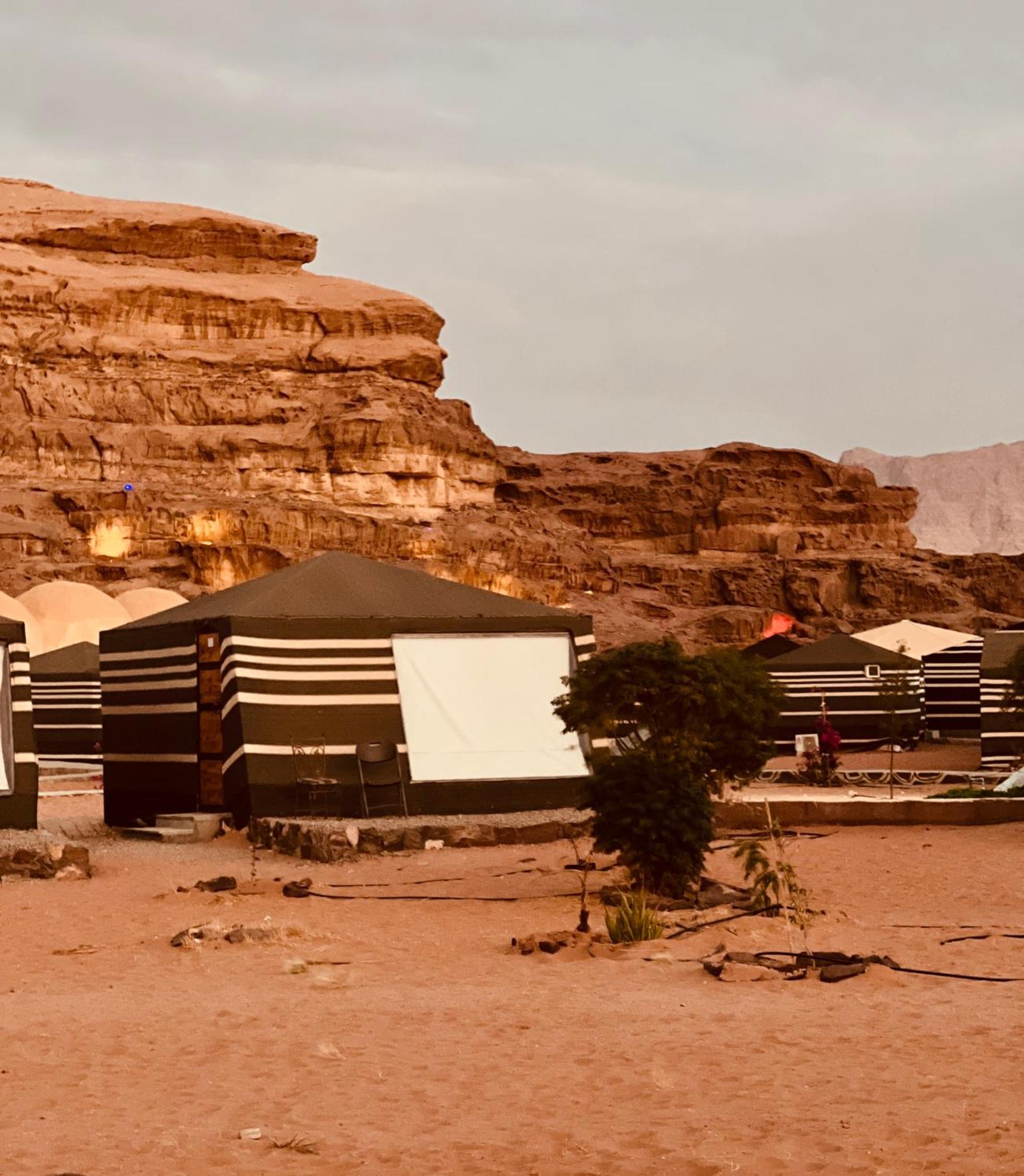 וואדי רם Revan Rum Luxury Camp מראה חיצוני תמונה